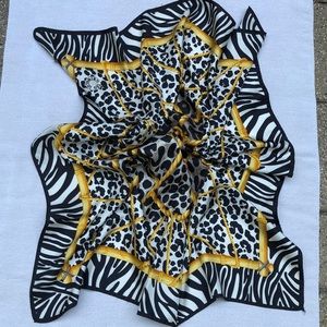 VTG Teo Grimaldi Chic Mixed Animal Print Scarf.